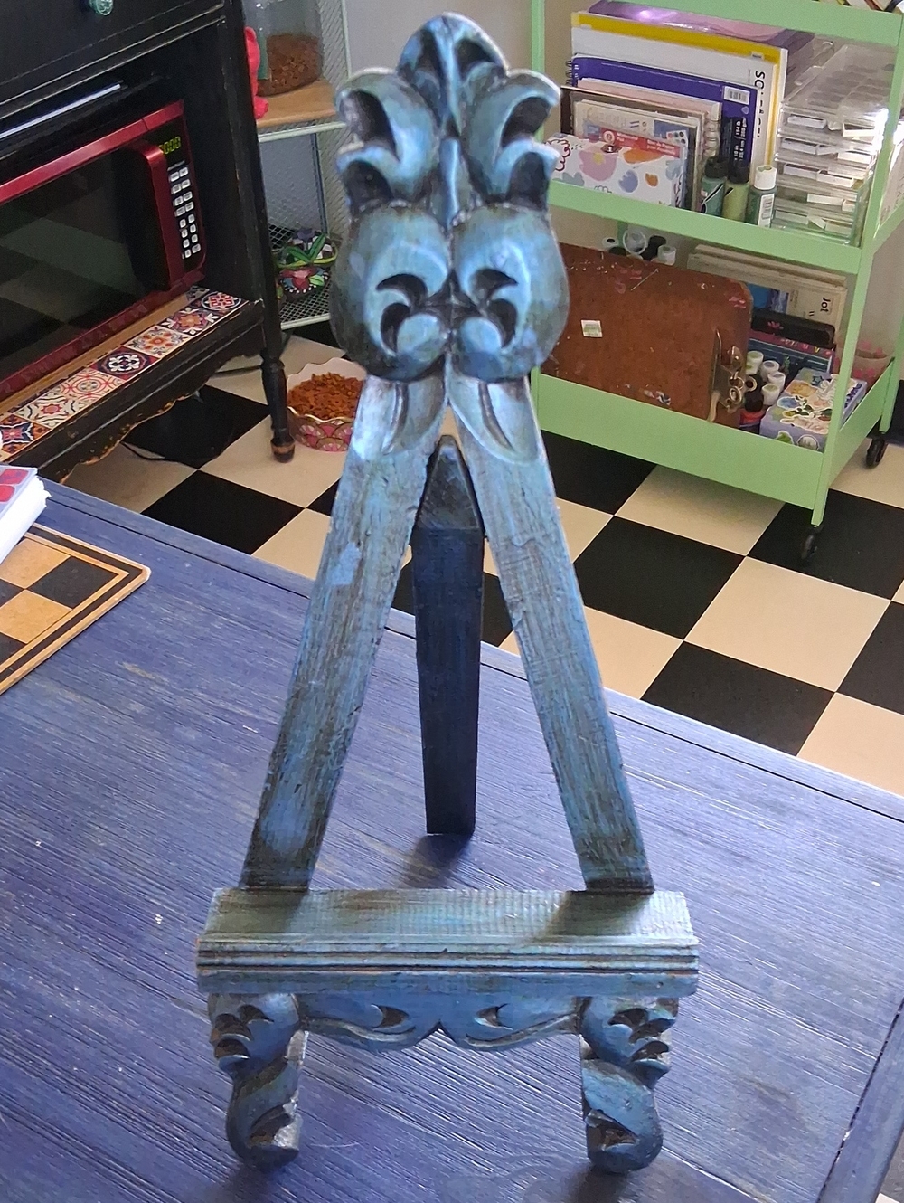 Decorative Carved Wooden Easel in Distressed Blue